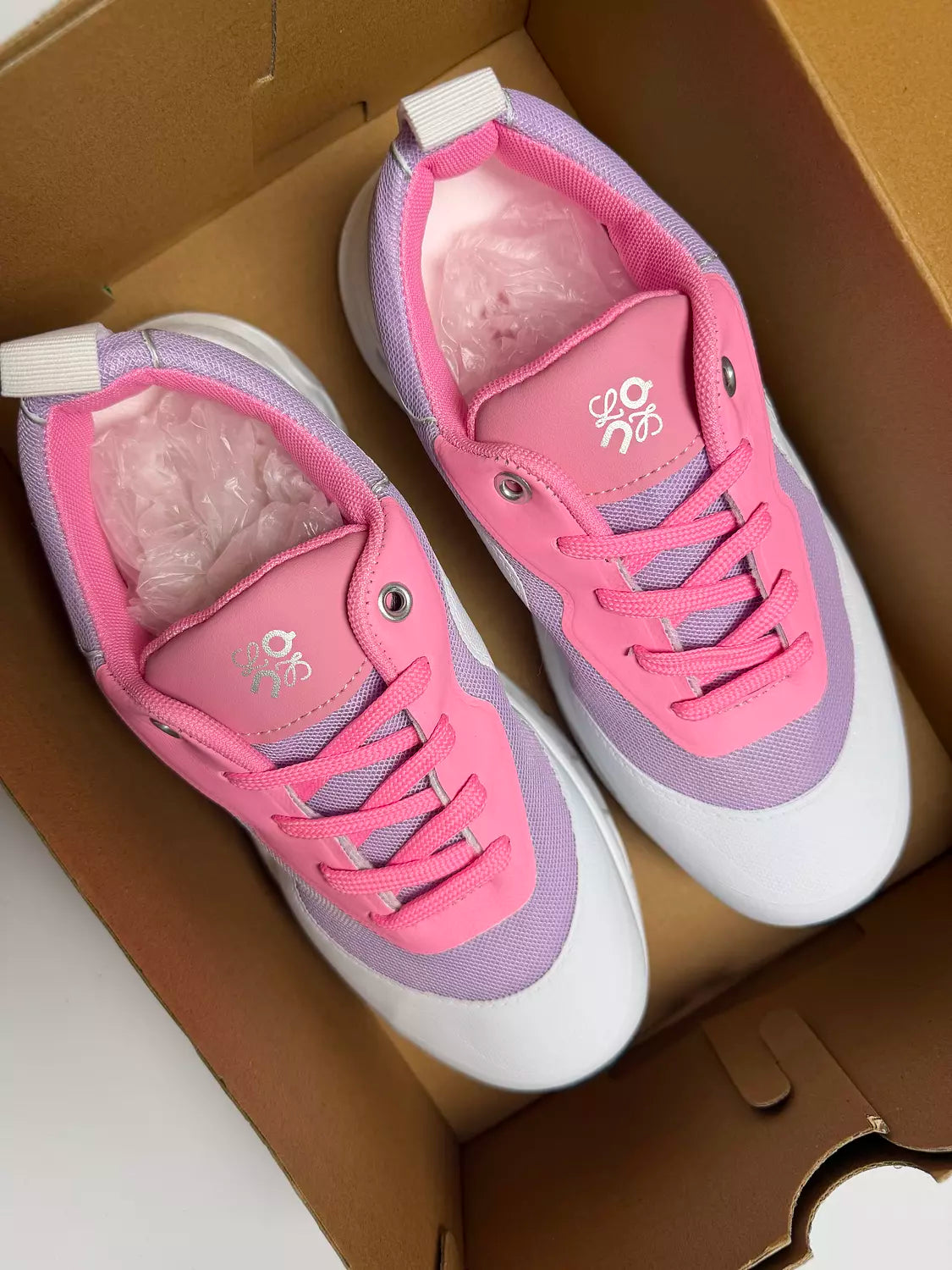 OnCloud Running in Pink