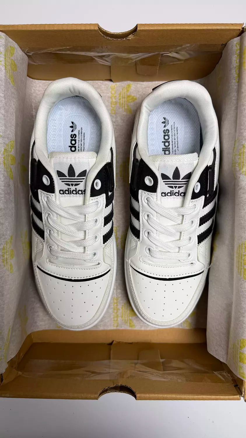 Adidas Forum Low in Black