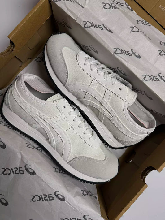 Asics onitsuka tiger In White