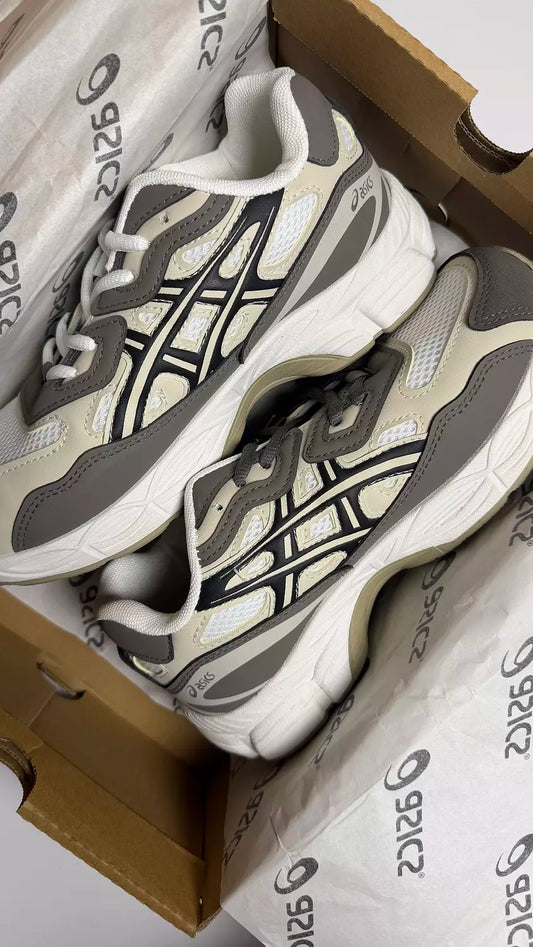 Asics Gel NYC in Brown