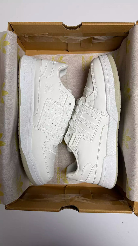 Adidas Forum Low in White