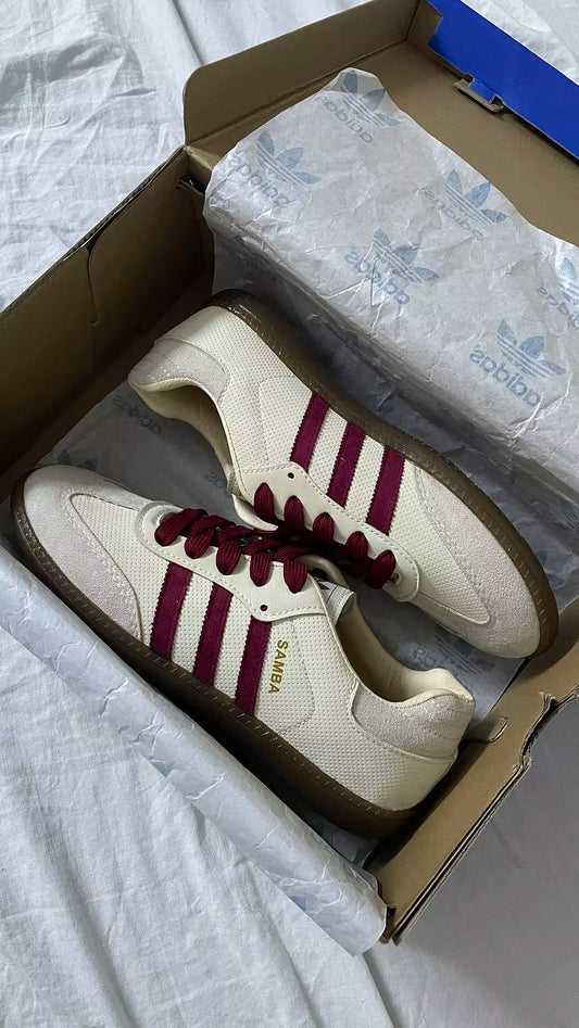 Adidas Samba in Red