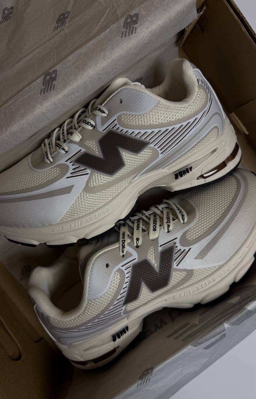Newbalance 2000 in Brown