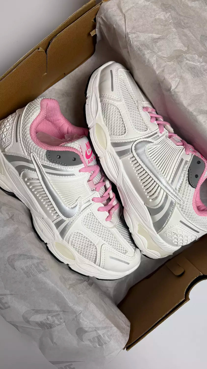 Nike Vomero Rose Pink