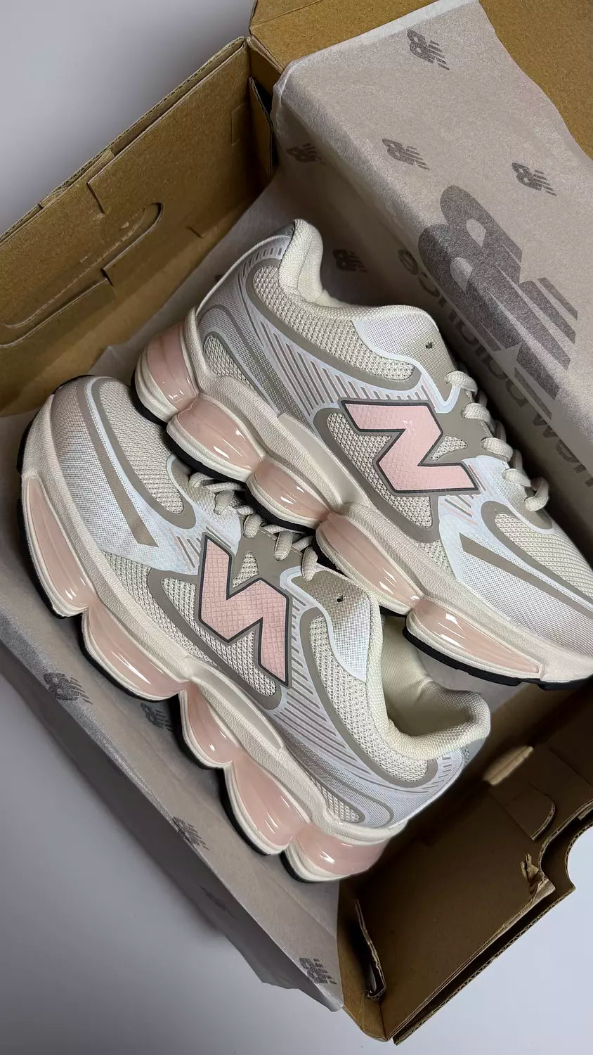 Newbalance 2000 in Pink