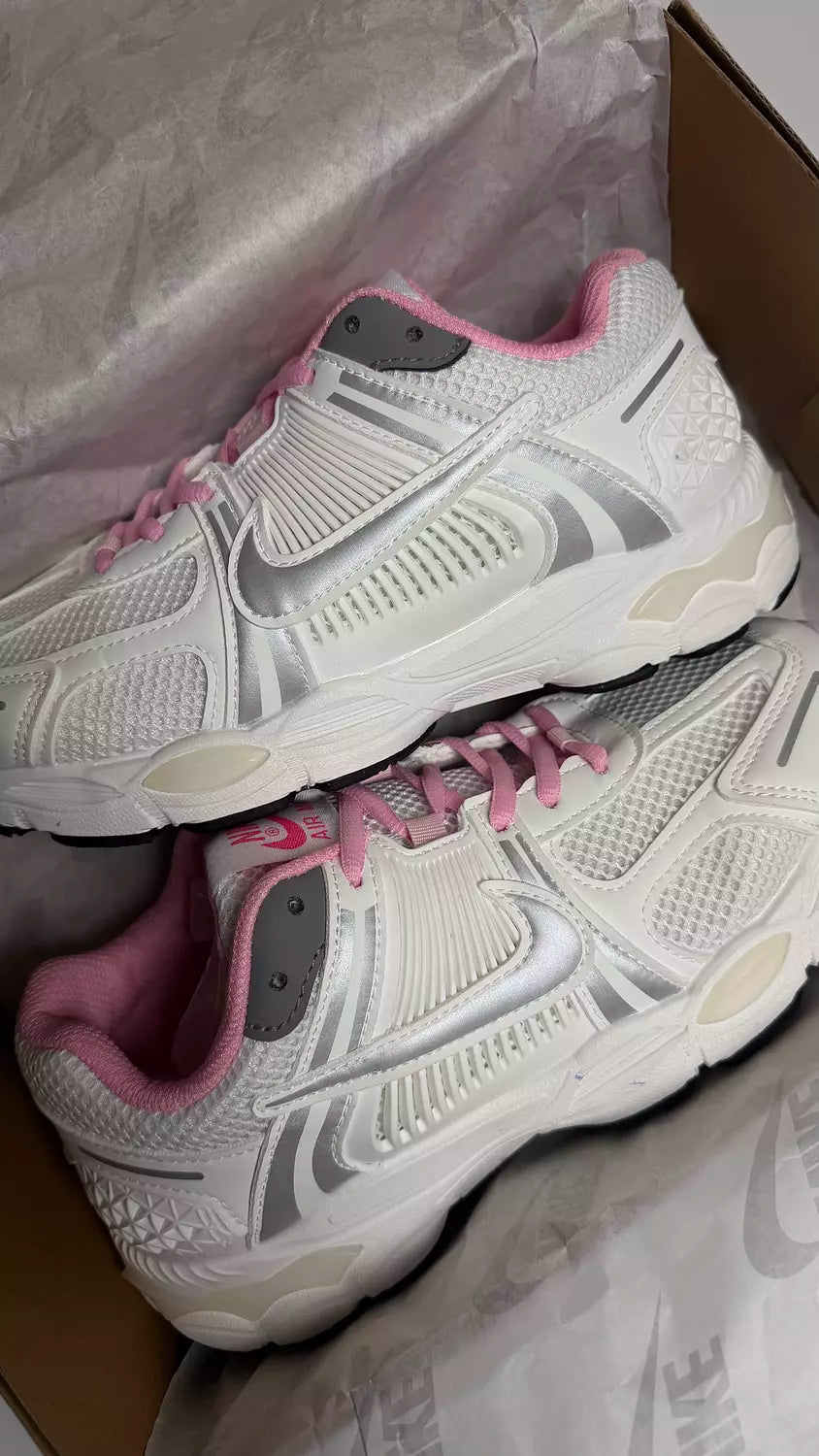 Nike Vomero Rose Pink
