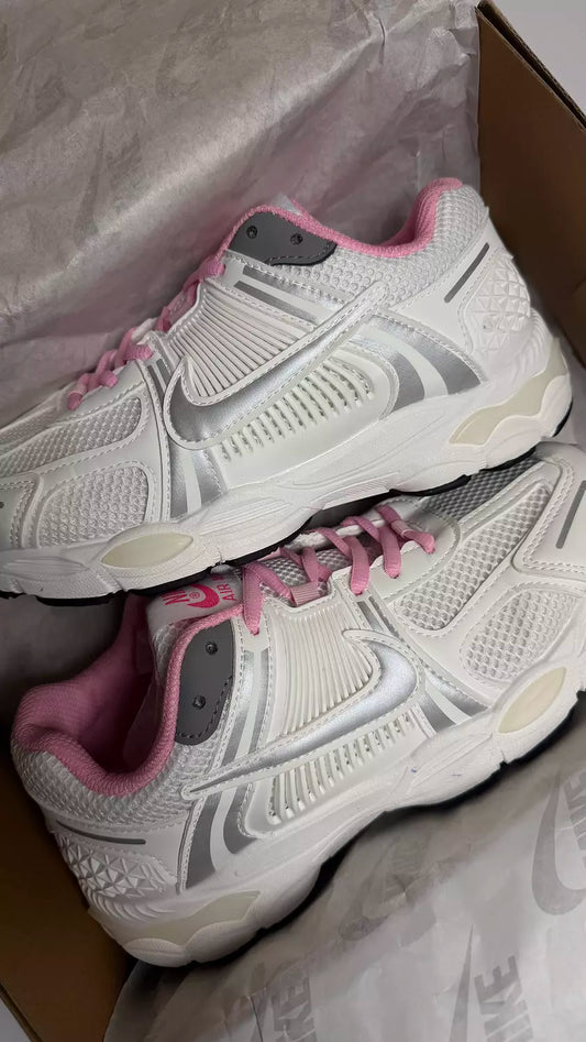 Nike Vomero Rose Pink
