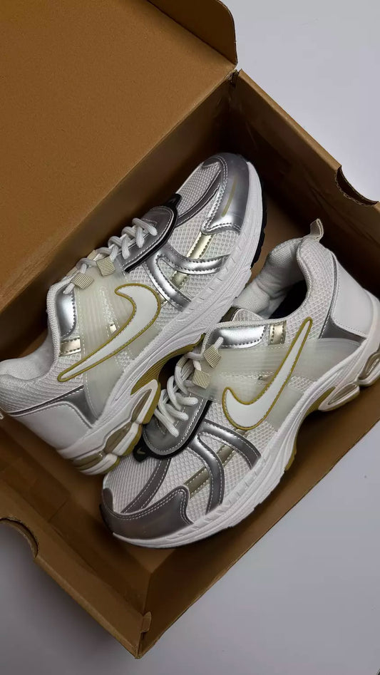 Nike V2k in Light Brown