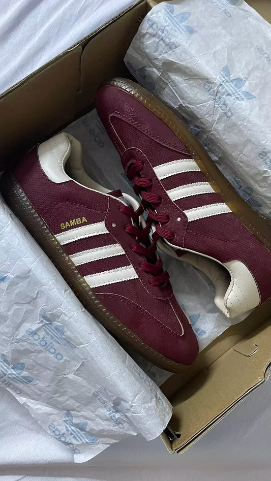 Adidas Samba in Burgundy