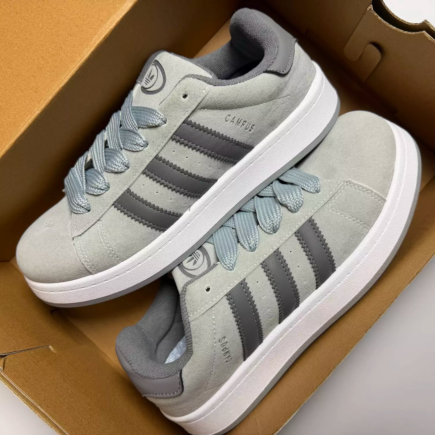 Adidas Campus in Royal Grey