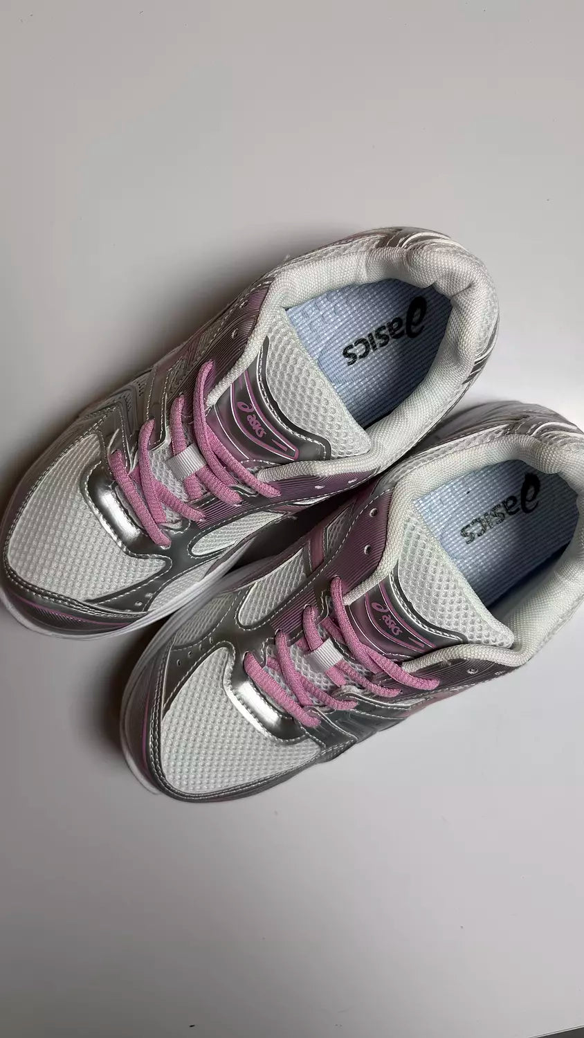 Asics Gel Kayano in Hot Pink