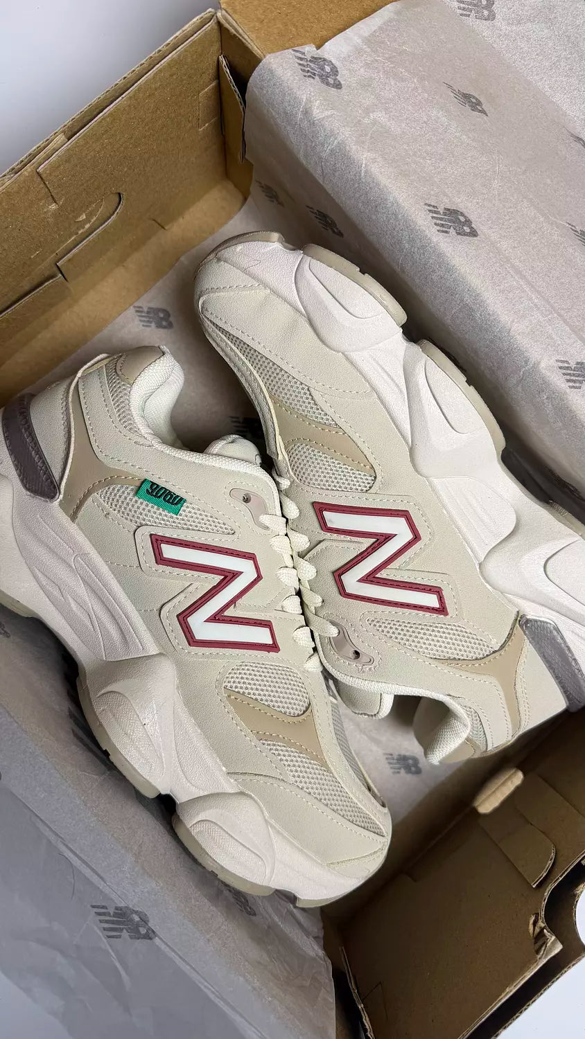 Newbalance 9060 in Burgundy