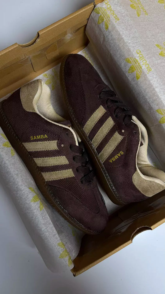 Adidas Samba in Brown