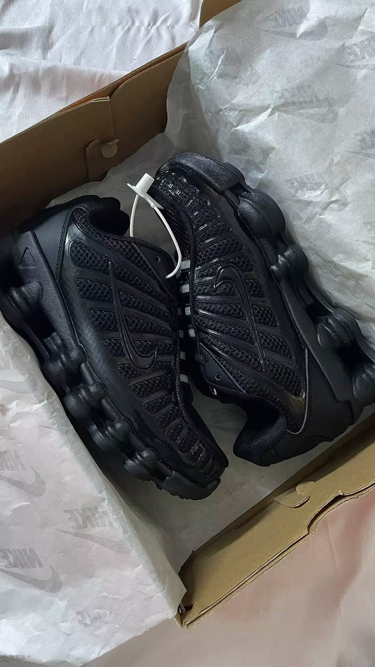 Nike Shox Black