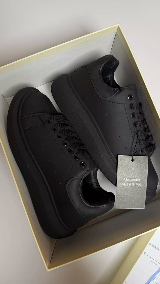 Alexander Mcqueen in Black