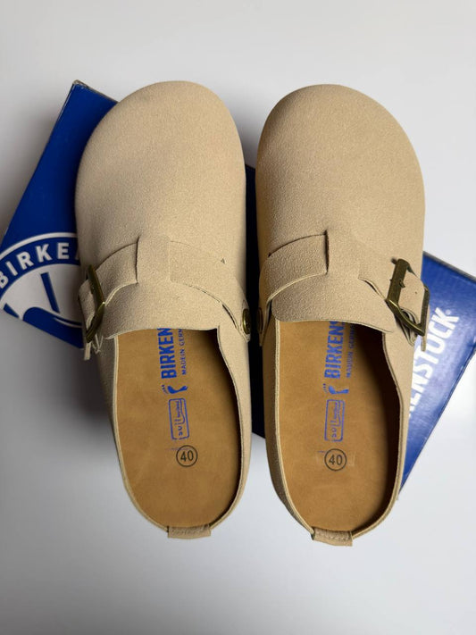 Birkenstock Boston in Beige
