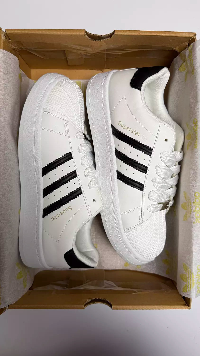 Adidas Superstar in Black